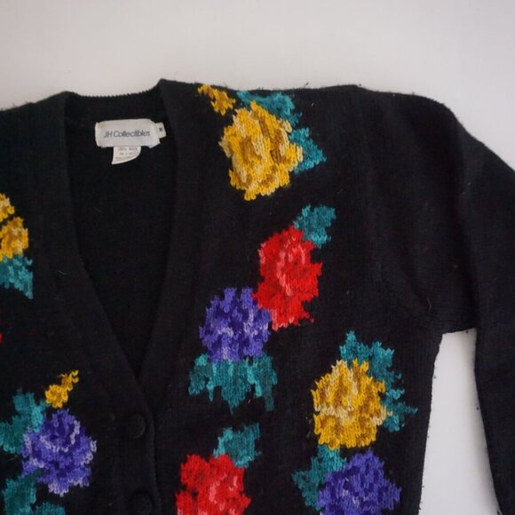 Black Floral Button-Up Cardigan Sweater - Picture 6 of 10